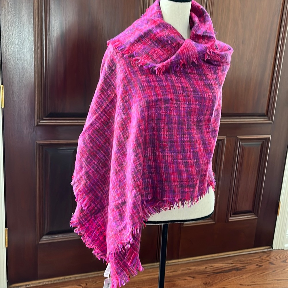 Lovely pink and purple woven wrap - NEW with Tags